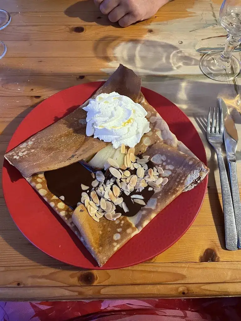 Helen Jeary_Captain_Landéda_review