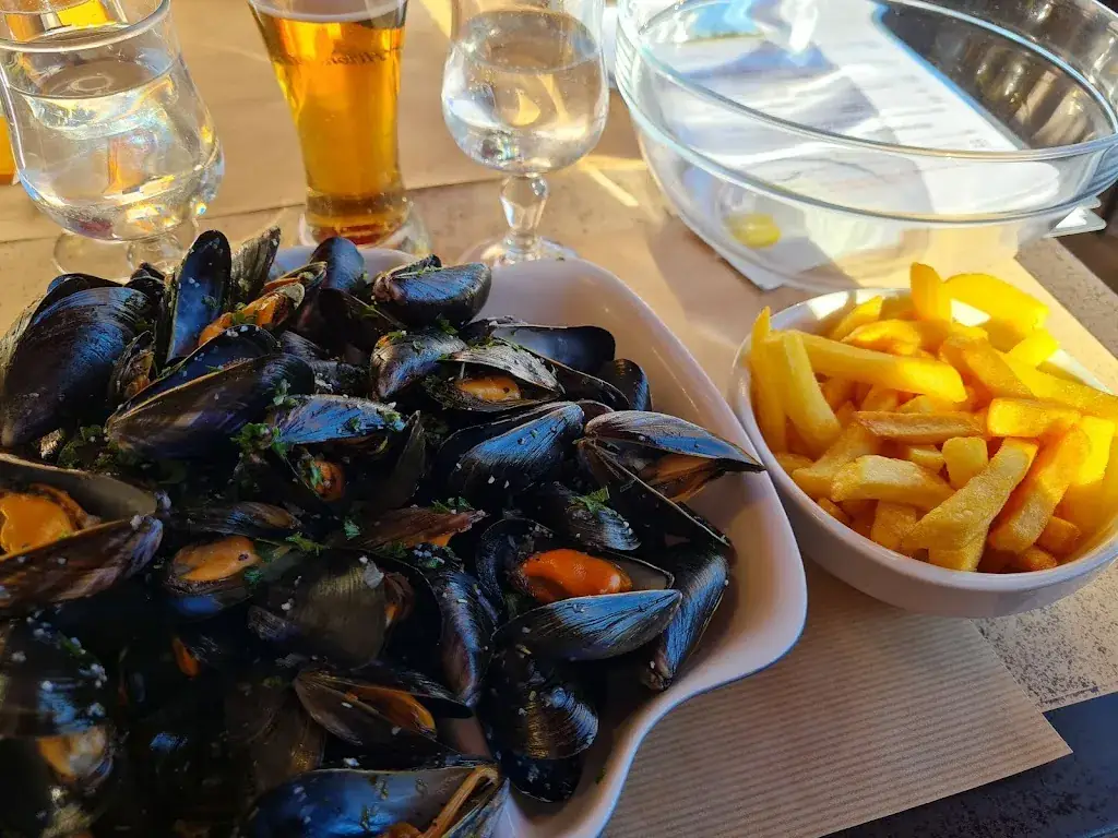 N F_Le Grand Beau_Paimpol_review