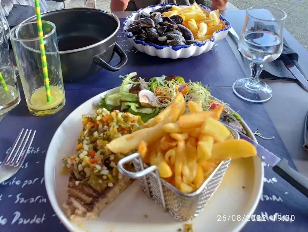 Ow D_La Cambuse_Plouhinec_review