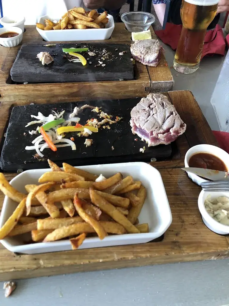 Marie Odile Ceretta_Bar Tal Er Mor_Plouhinec_review