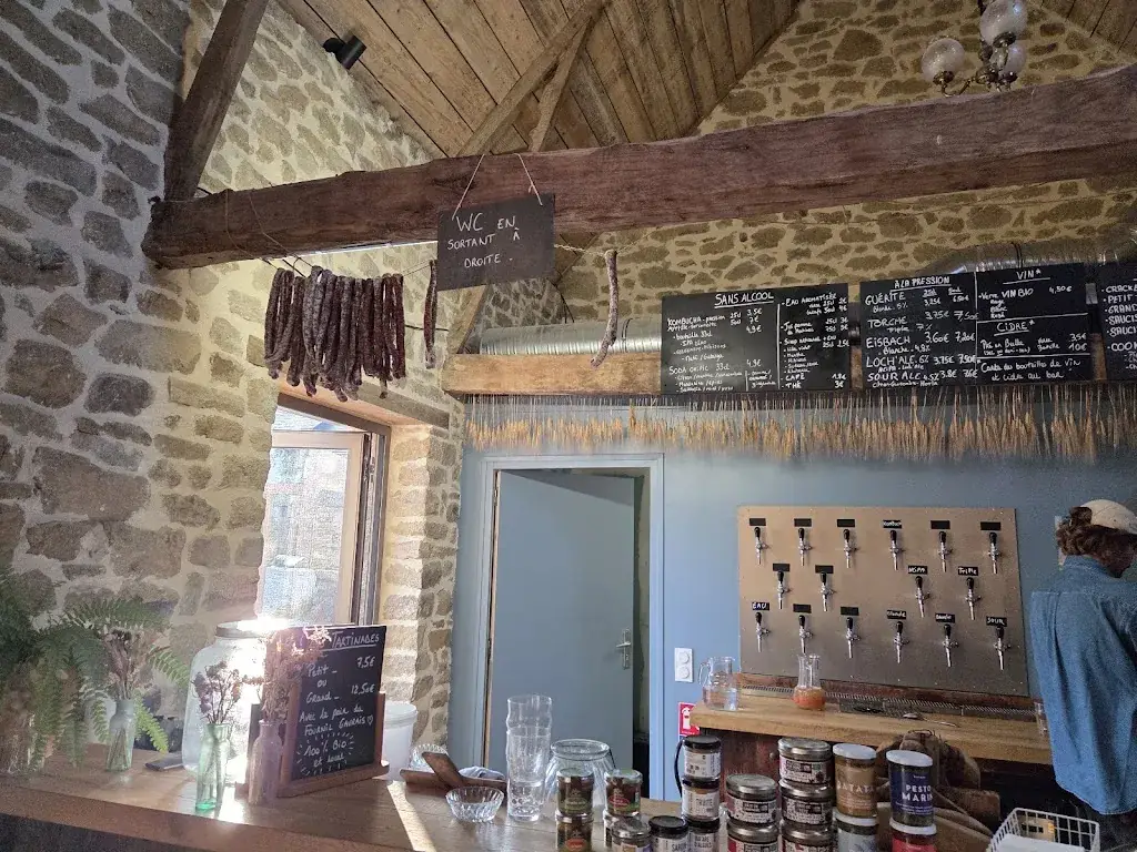 Issou “Issou” Padnom_Déferle Microbrasserie et Guinguette_Plouhinec_reseña