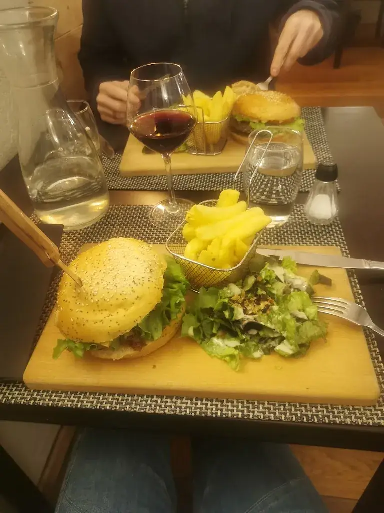 Karolina Szumilas_Le Bistrot de la Famille_Bourg-Argental_review