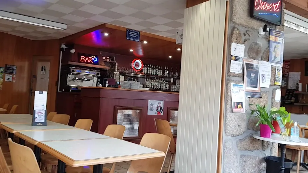 Café De La Paix_Bourg-Argental_slider_image_2