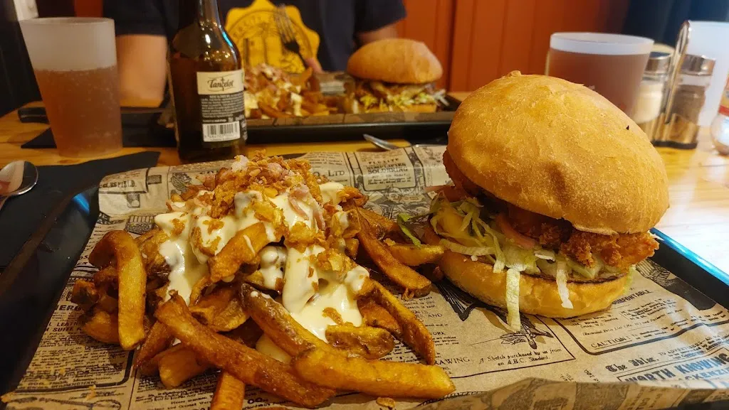 Restaurant Le V restaurant in Plumelec