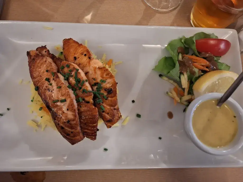 riccardo capecchi_L'Embellie_Morlaix_review