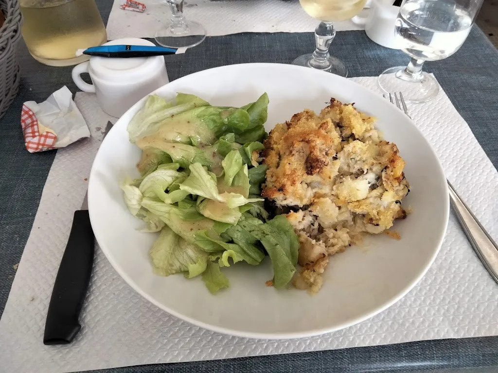 Le Saint Eutrope restaurant in Plougonven