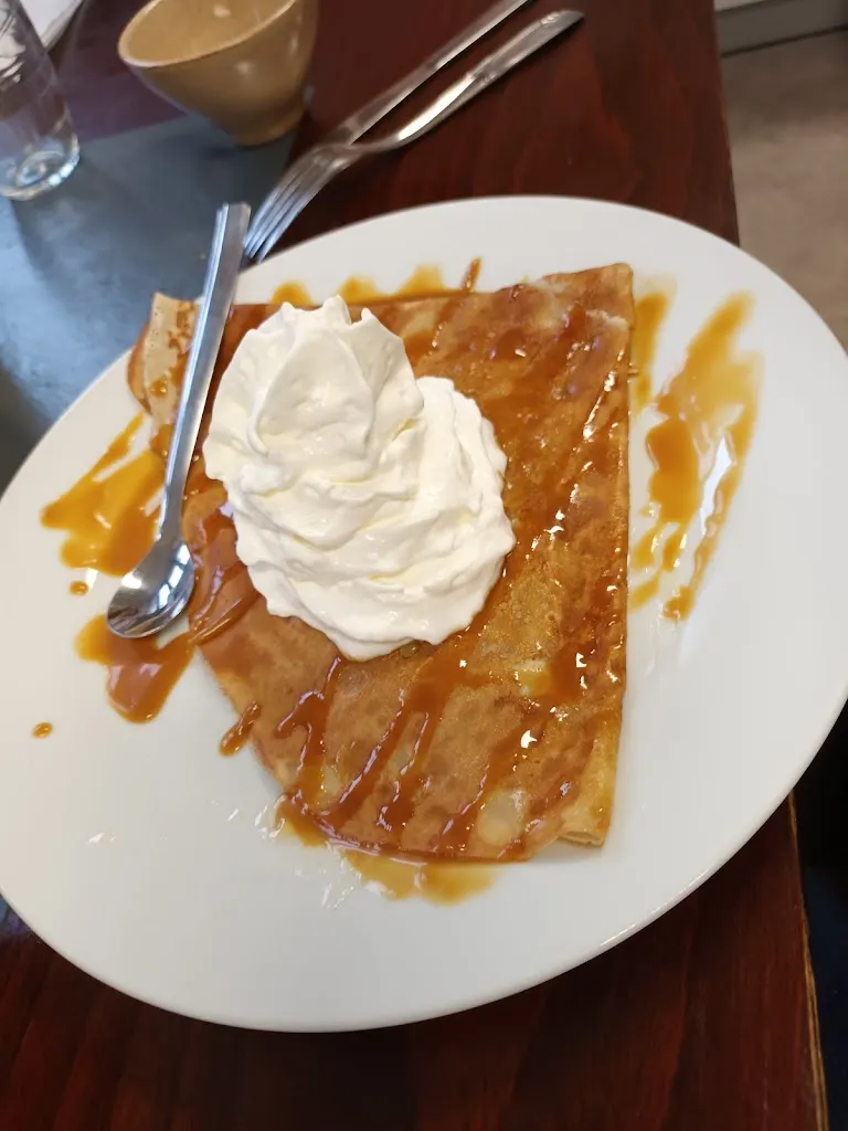 Samy VALIENTE_La crêpe postale_Pouldreuzic_review