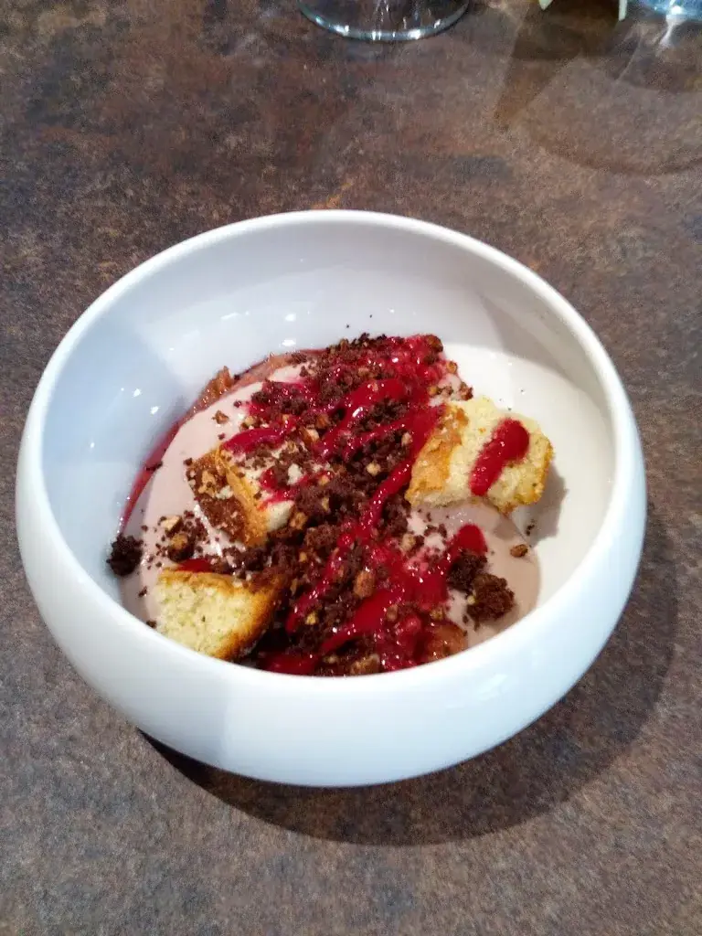 David Schofield_Au Fil des Saisons_Pluméliau-Bieuzy_review