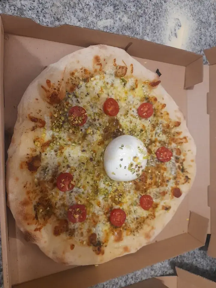 Menü_Pizzeria Santa Lucia_Pluméliau_Bild_8