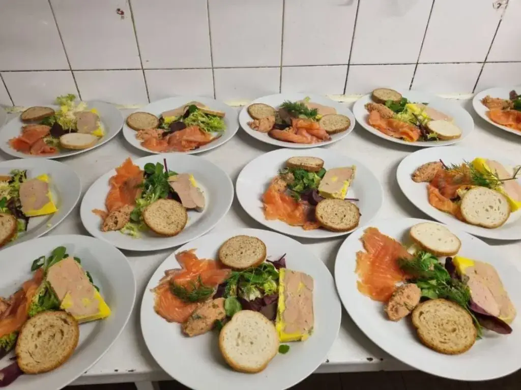 Restaurant TI MUMU_Roche-Jaudy_slider_image_2