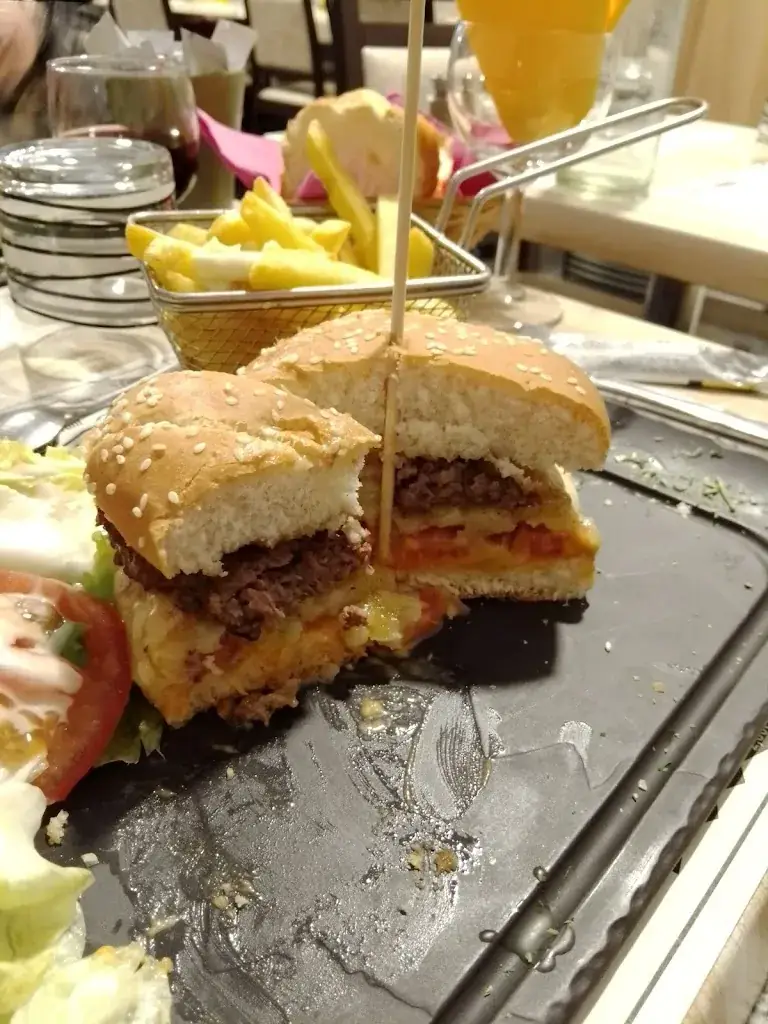 Sonia Simon_La fontaine_Brassac-les-Mines_recensione