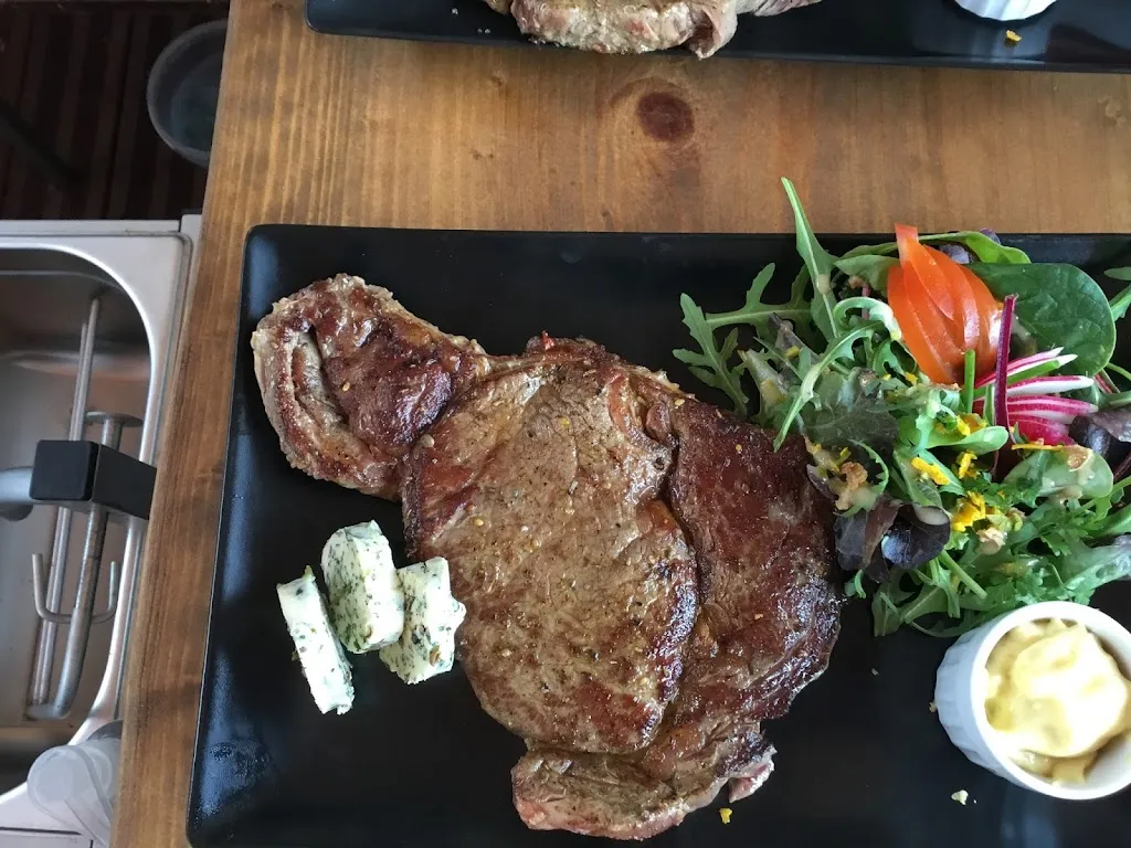 A l'Heure De l'Apero_Rochefort-en-Terre_slider_image_3