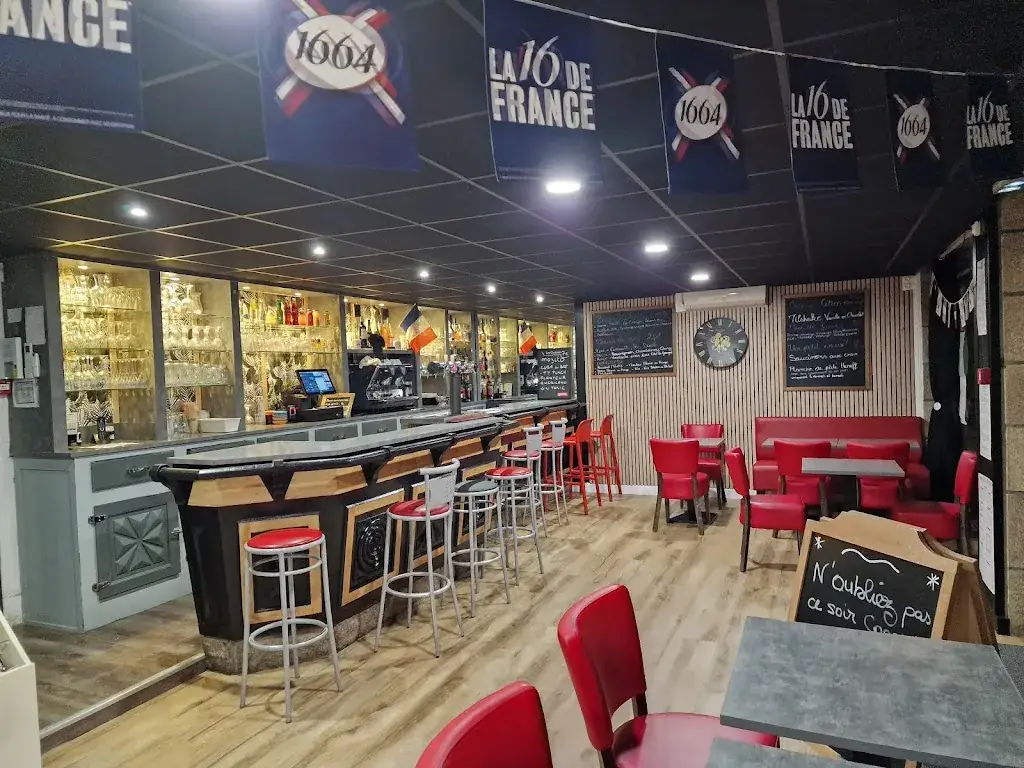 L'ÉTOILE_Plumergat_slider_image_1