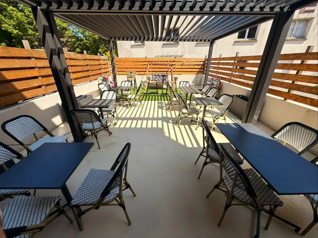 LE CONVIVIAL restaurant in Locminé