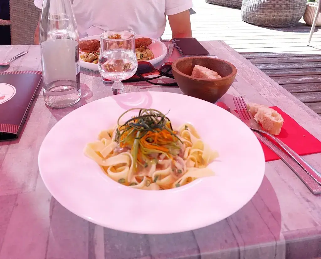 Sophia_La Pénate_VAL-D'ARGUENON_review