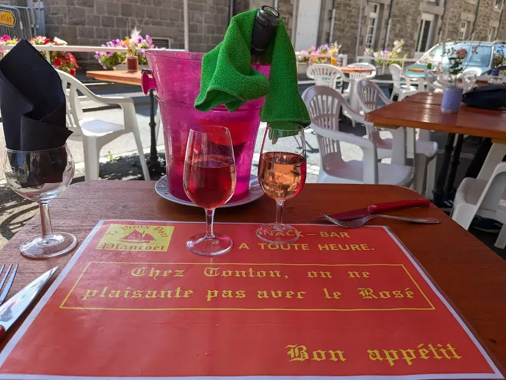 Marie Millepertuis_Bar du Vieux Port_Plancoët_review