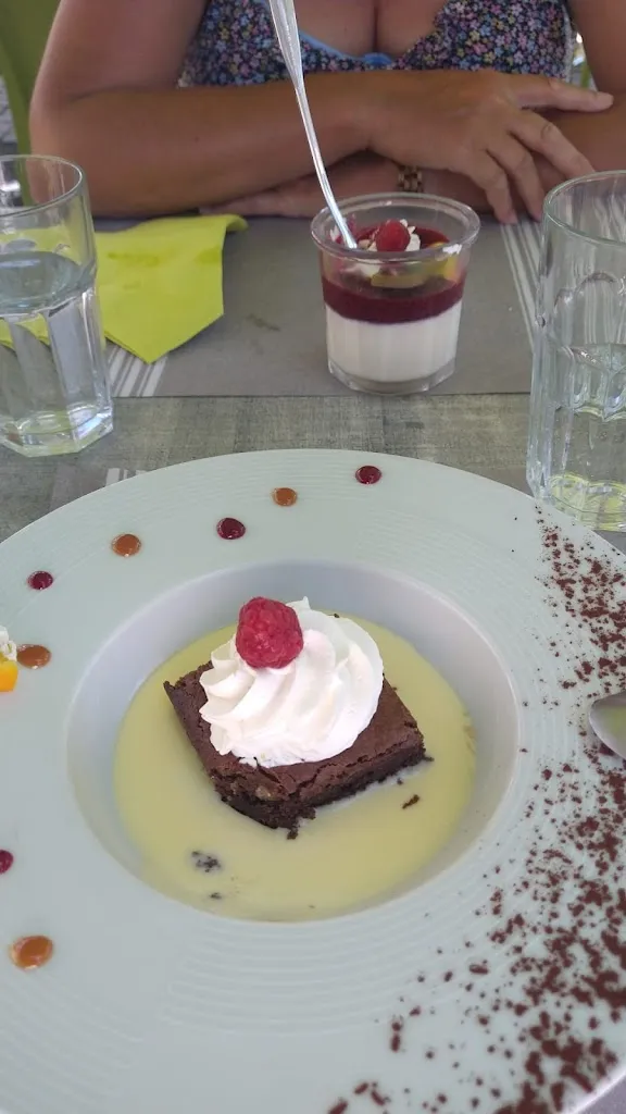 Marina Vanclooster_RESTAURANT Le Clos Des Oliviers_Bourg-Saint-Andéol_reseña