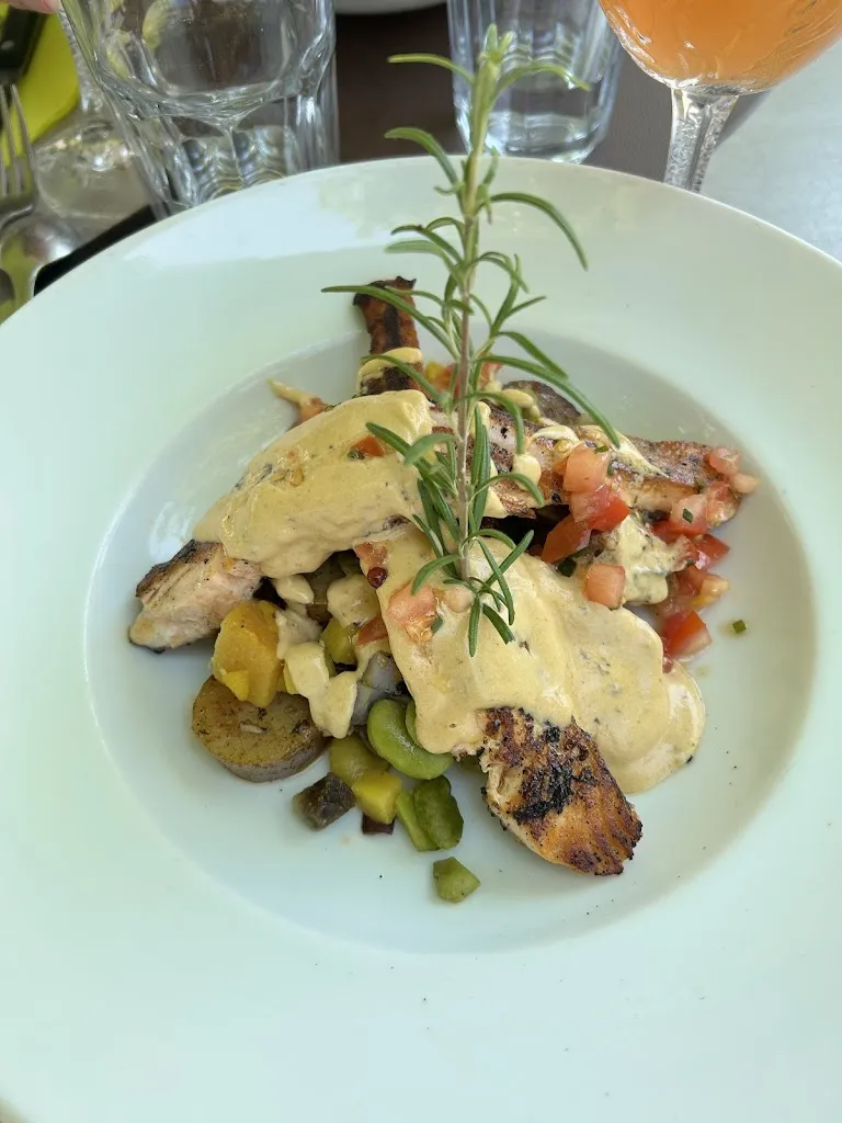 RESTAURANT Le Clos Des Oliviers_Bourg-Saint-Andéol_slider_image_3