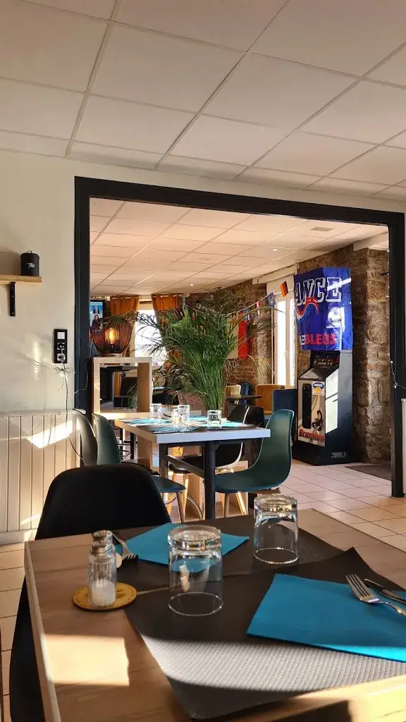 Bar Brasserie des Sports restaurant in Pluneret