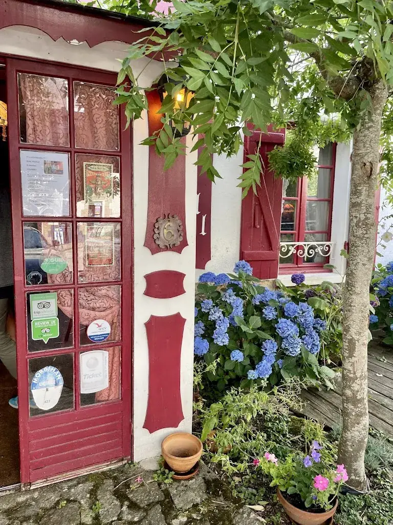 Natalie C_Creperie 1900_Pluneret_review