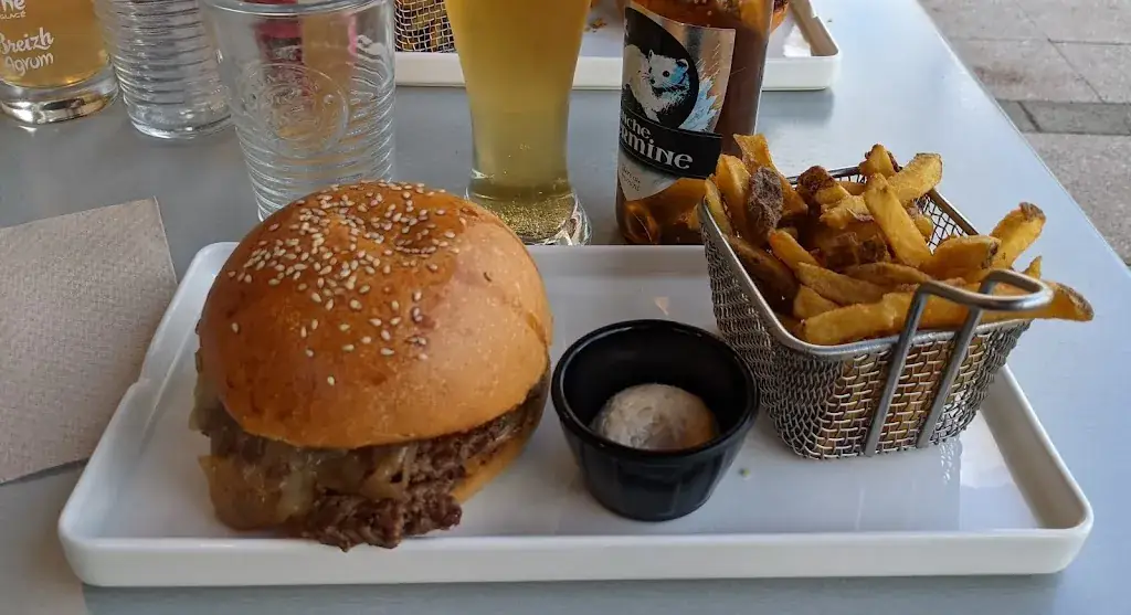 Flemming Stein_Un Burger à L'Ouest Pluvigner_Pluvigner_review