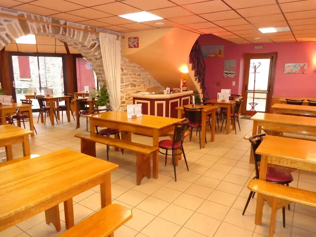 Crêperie Du Puits restaurant à Brandivy