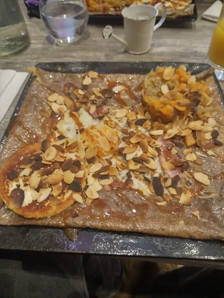 Luigi Loizeau_Ty Guidou, la Crêpe Rit_Pont-Scorff_review