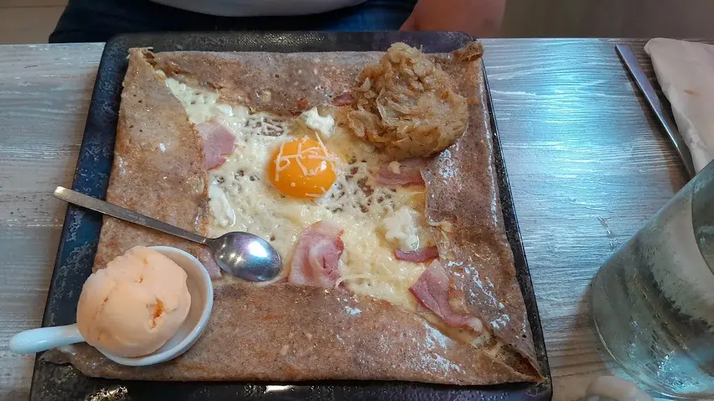 Alec Gibson_Ty Guidou, la Crêpe Rit_Pont-Scorff_review