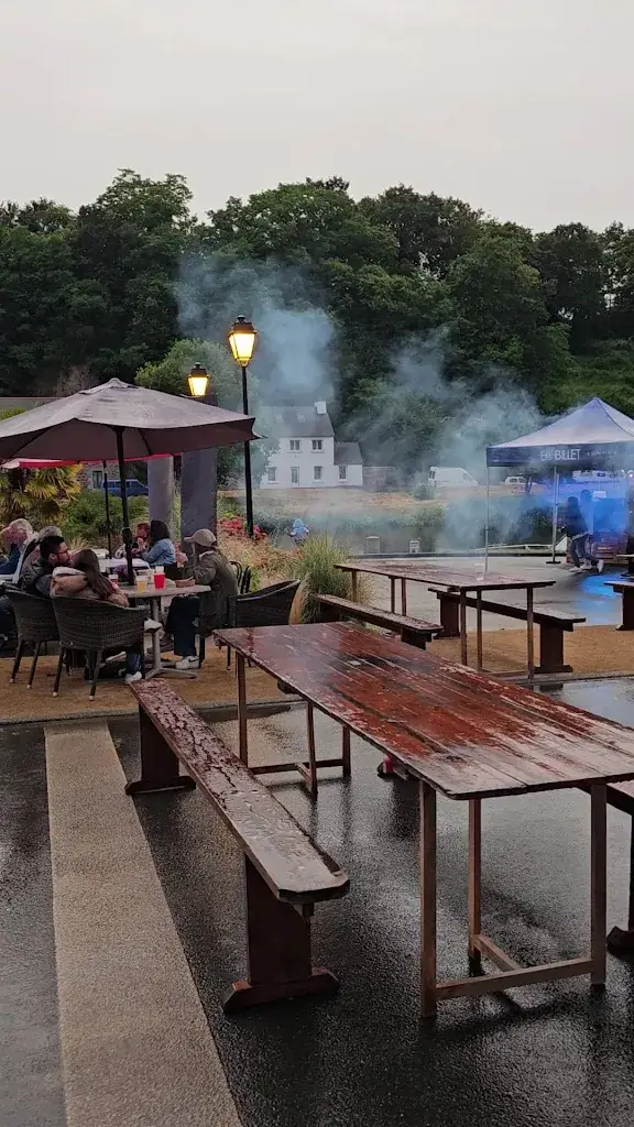 Nico D_La Sterne_Pontrieux_review