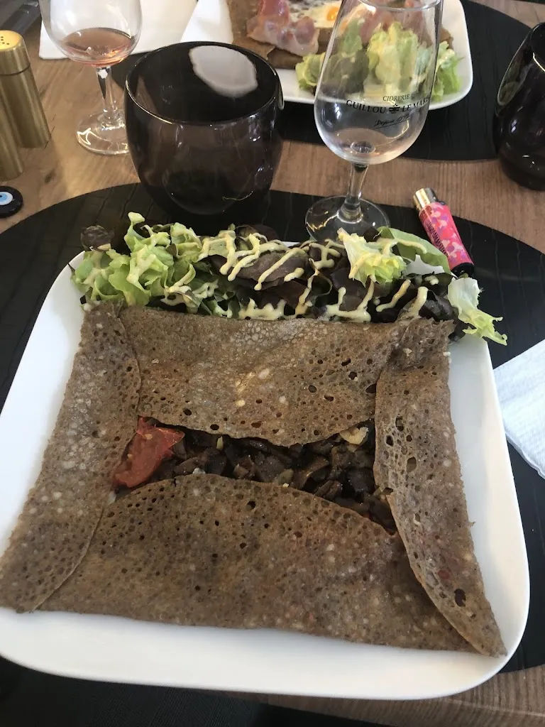 Leila Hadri_Au coin délicieux_Pontrieux_recensione