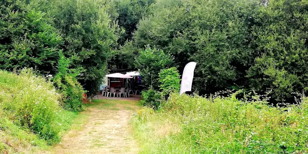 Harm Tolner_Bistro atypique la Cabane bleue_Poullaouen_review