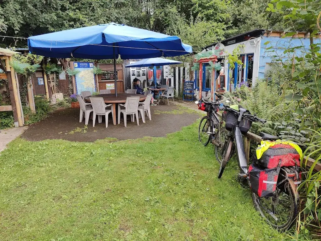 Bistro atypique la Cabane bleue_Poullaouen_slider_image_3
