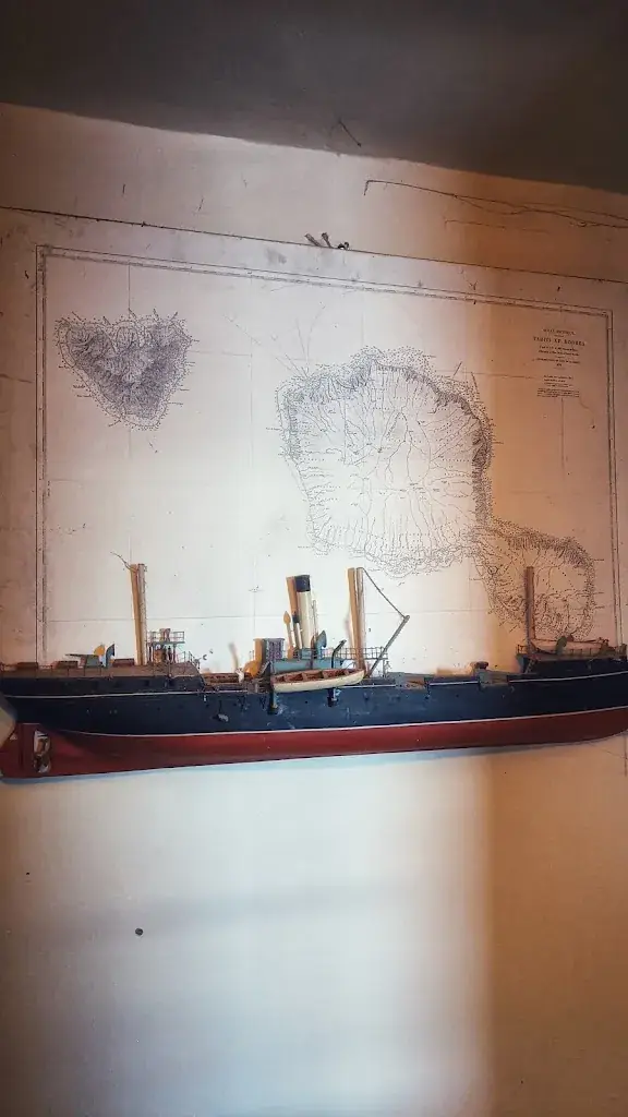 Enrico Neuber_Pub O’Porsmeur_Porspoder_review