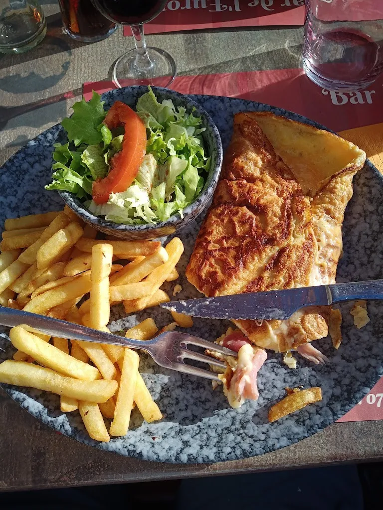 Dr. Andreas Graf_Bar Europe_Bourg-Saint-Andéol_review