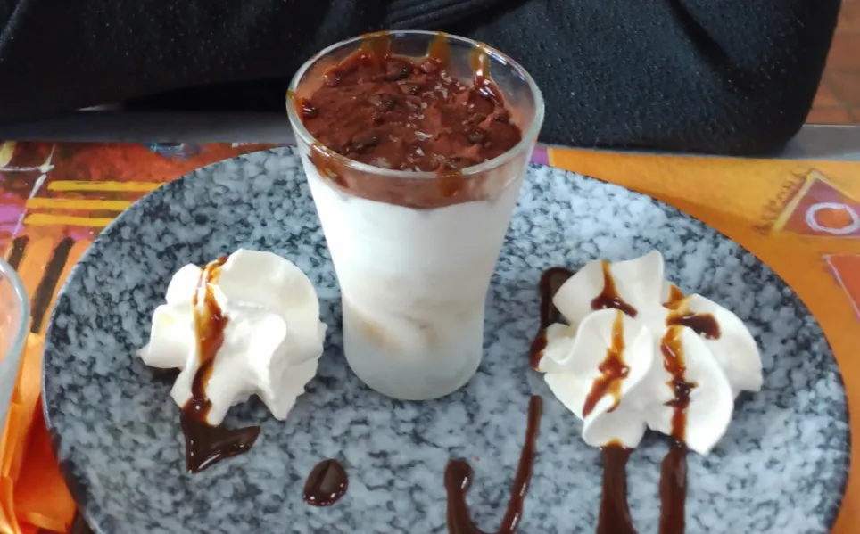 Pascale Le Goff_Bar Europe_Bourg-Saint-Andéol_review