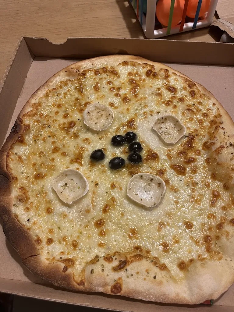 Thomas Monteiro_La Fabrick_Plurien_review