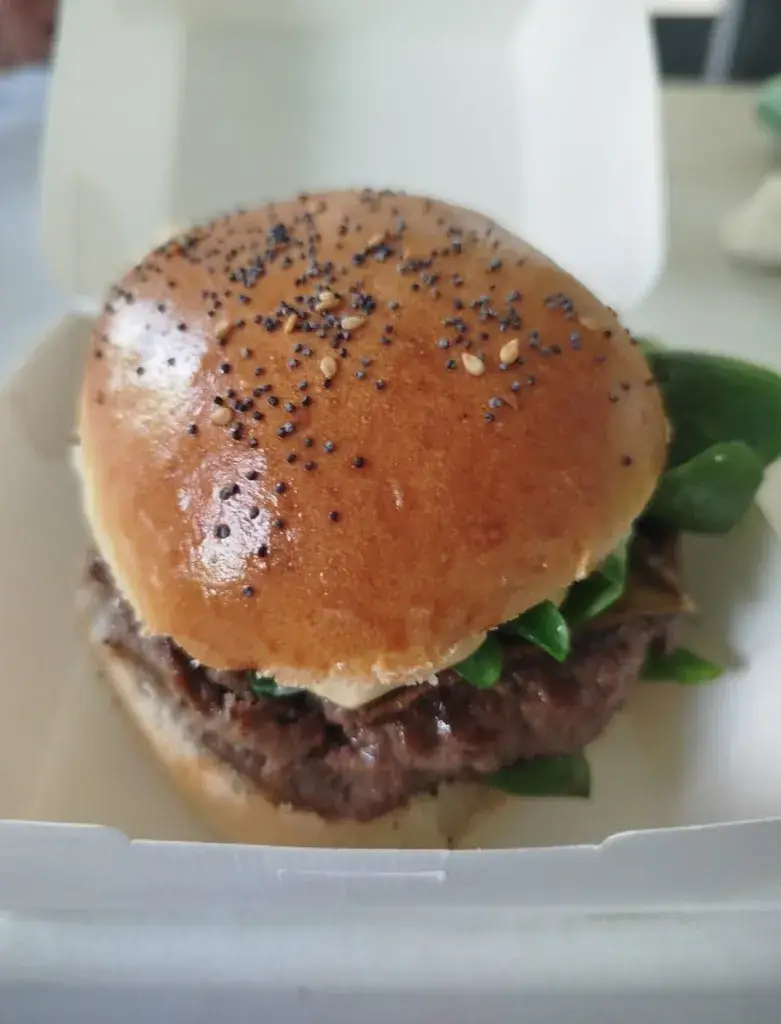 Carine Perret_Baroudeurs de la pizza _Plurien_review