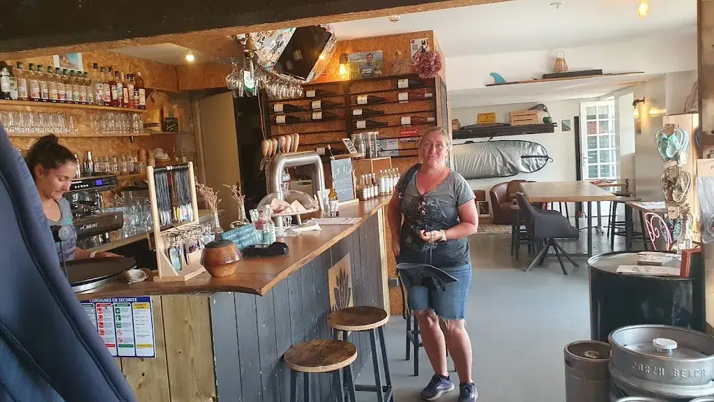 Karma Kafé X Gualala restaurant in Erquy