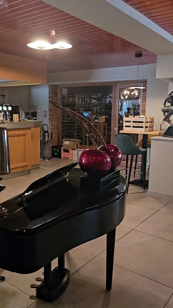 Sylvia Pavlova_Domaine des Oliviers_Pierrelatte_review