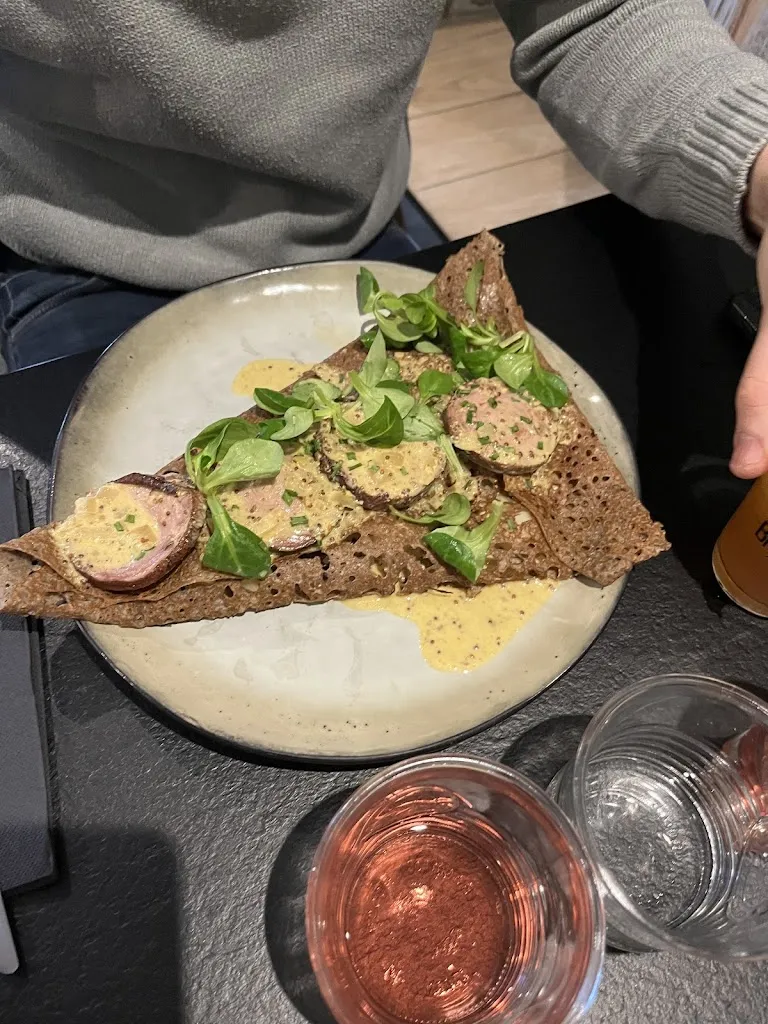 Anastasia Chacun_Galettes & Compagnie_Questembert_review