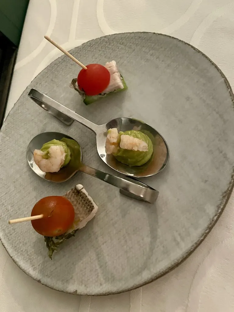 Emilie Buet_Restaurant Les Oliviers_Brison-Saint-Innocent_review