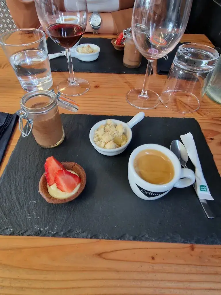 Maxence Le Mée_Comptoir N7_Quévert_review