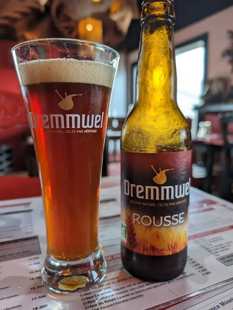 simoninpalma_LRB_Dinan_review