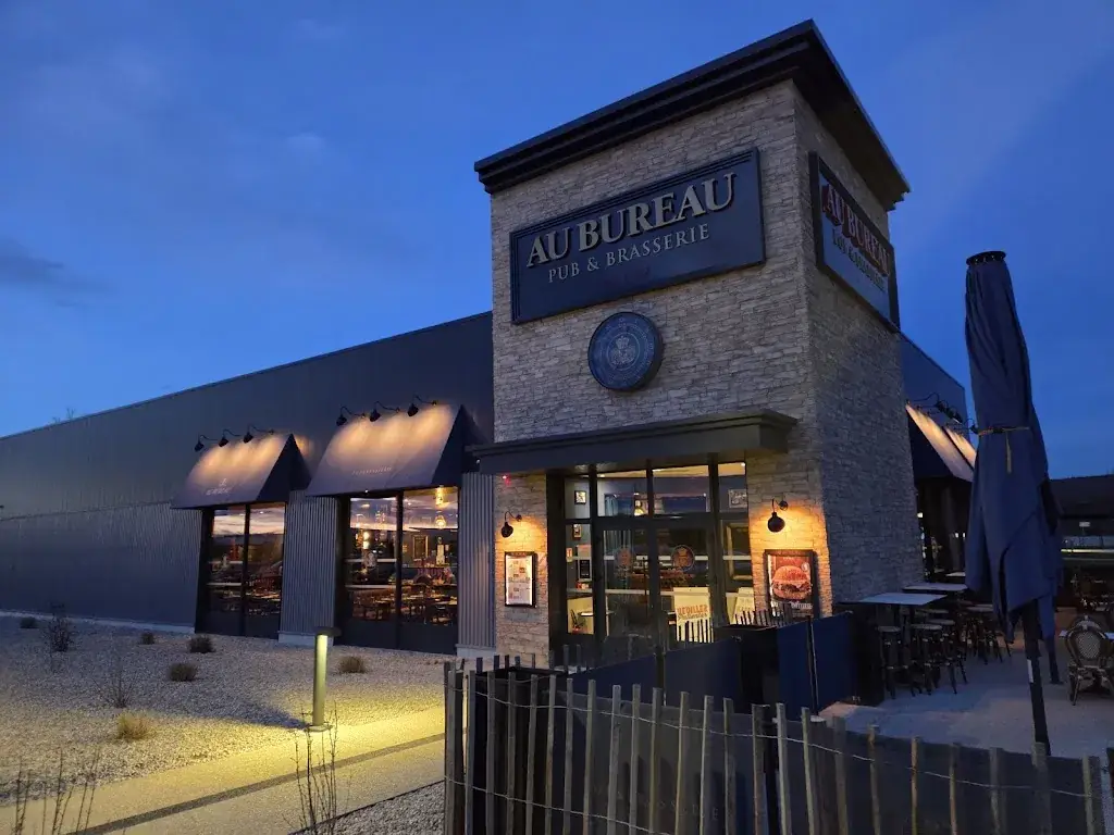 jozef balazi_Au Bureau - Pub et Brasserie_Ambronay_review