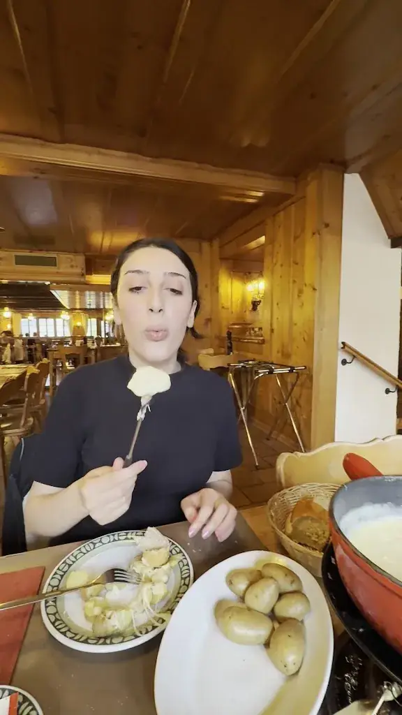 Fleur de Lys_Gruyères_slider_image_2