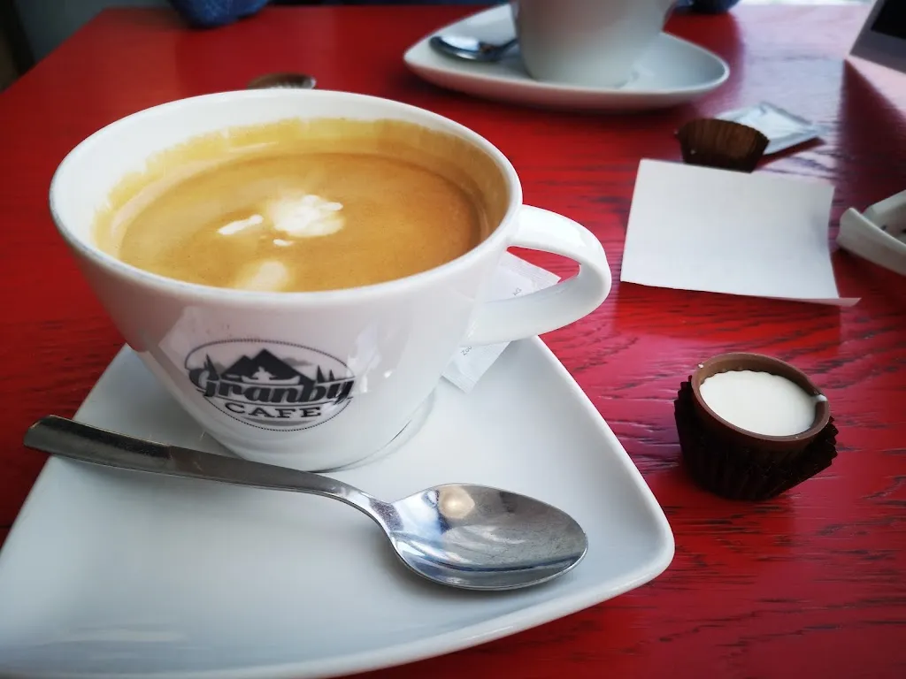 Granby Café_Bulle_slider_image_3