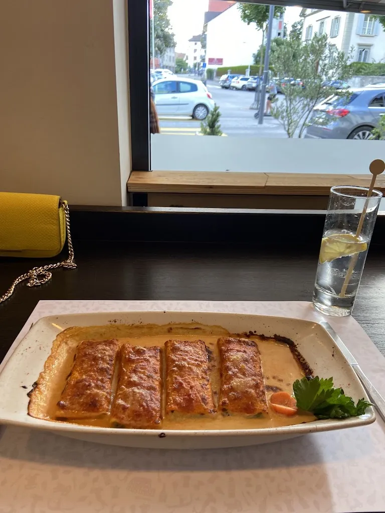 Elena Ardel_L'Ostéria_Bulle_review