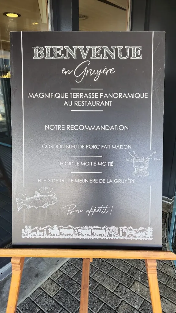 Serge Bumann_Restaurant panoramique Motel de la Gruyère_Avry-devant-Pont_review