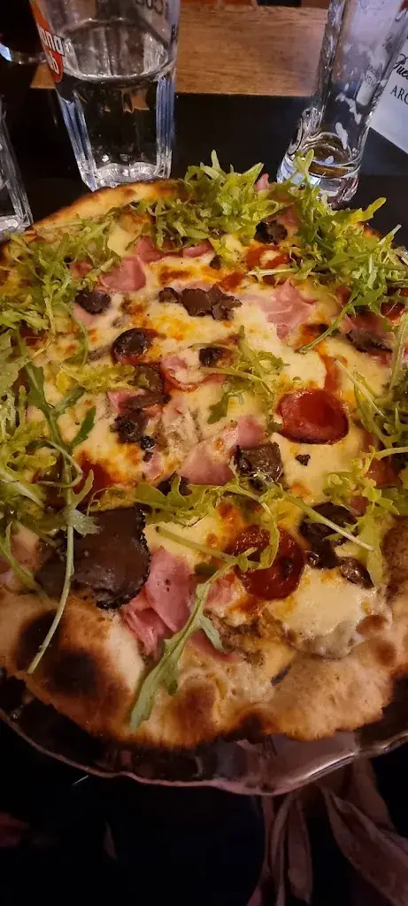 Kassia Magnolia_Le Saint Roch_Bozel_review