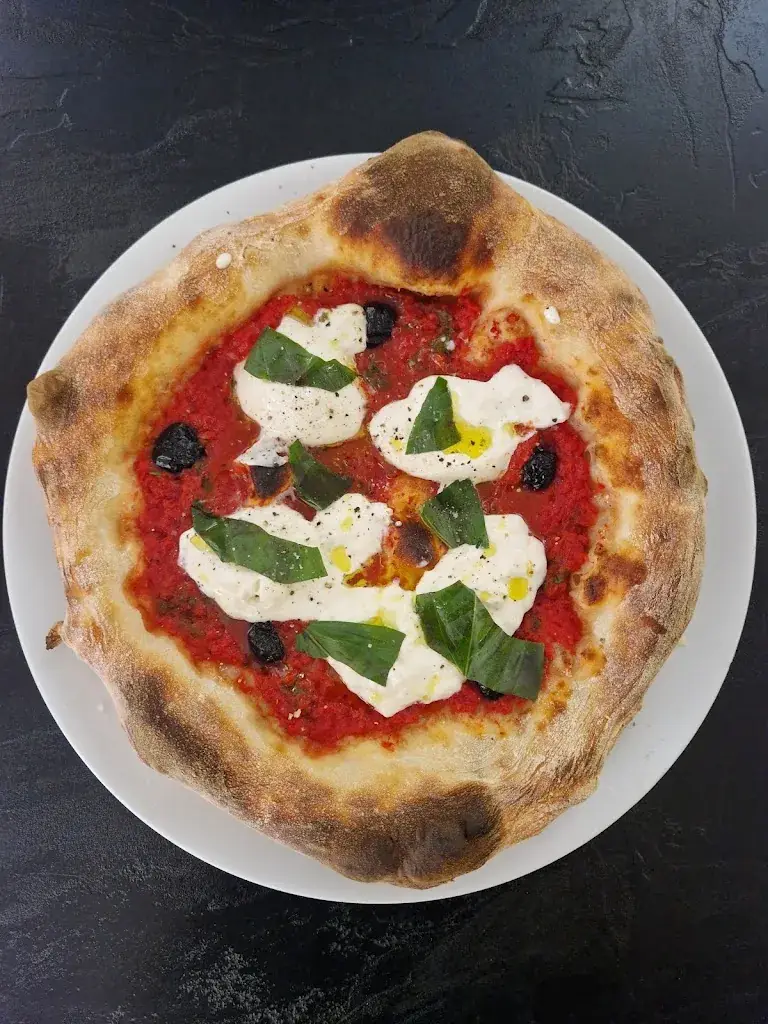 Le Saint Roch_Bozel_slider_image_3